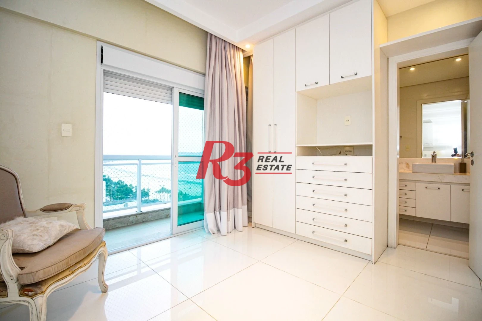 Apartamento com 4 dormitórios para alugar, 360 m² por R$ 37.500,00/mês - Gonzaga - Santos/SP