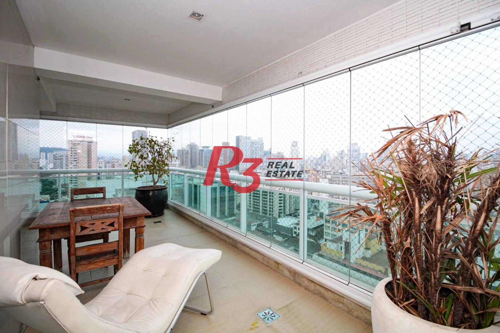 Apartamento com 4 dormitórios para alugar, 360 m² por R$ 37.500,00/mês - Gonzaga - Santos/SP