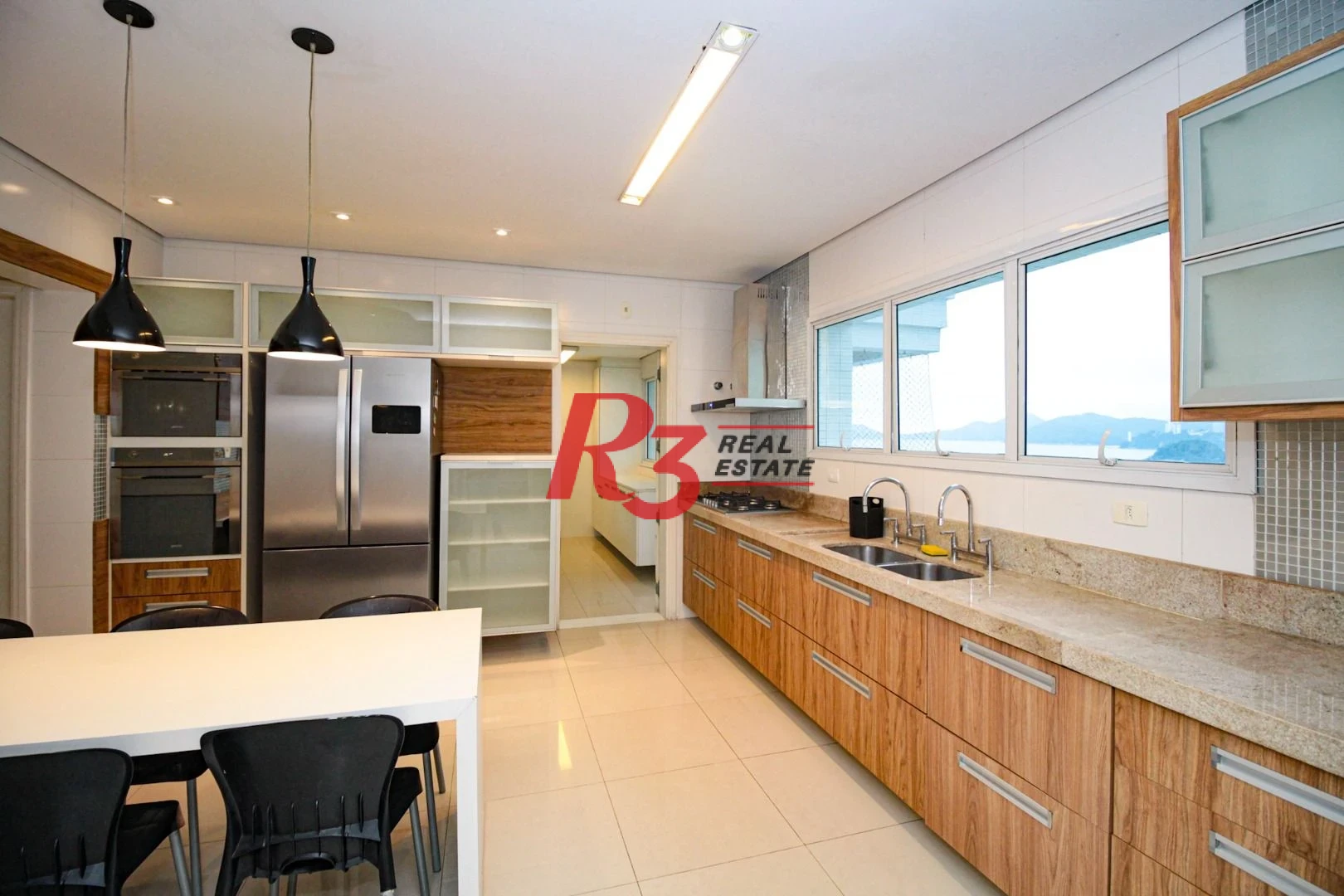 Apartamento com 4 dormitórios para alugar, 360 m² por R$ 37.500,00/mês - Gonzaga - Santos/SP