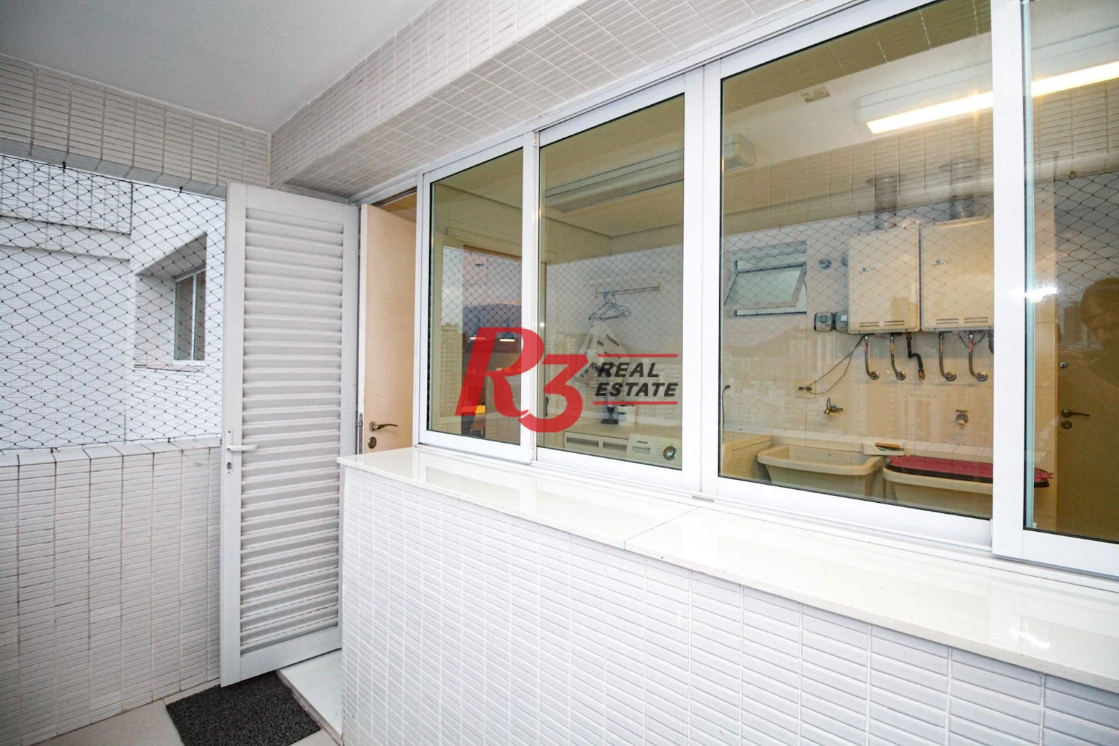 Apartamento com 4 dormitórios para alugar, 360 m² por R$ 37.500,00/mês - Gonzaga - Santos/SP