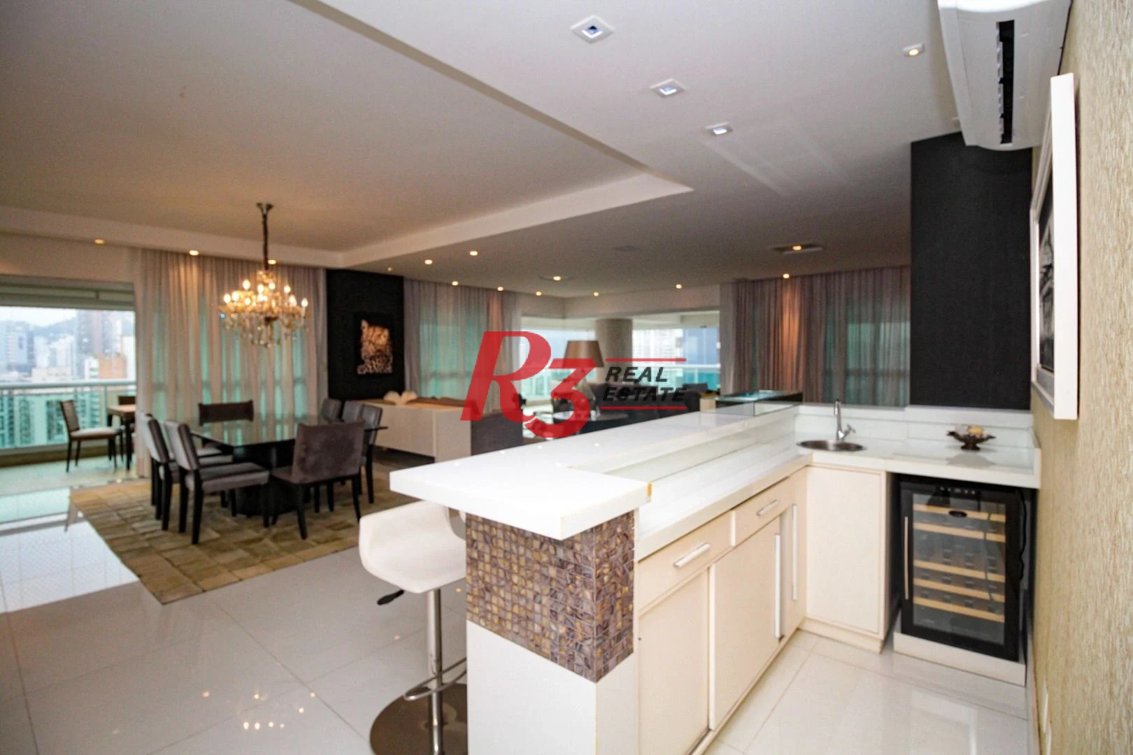 Apartamento com 4 dormitórios para alugar, 360 m² por R$ 37.500,00/mês - Gonzaga - Santos/SP