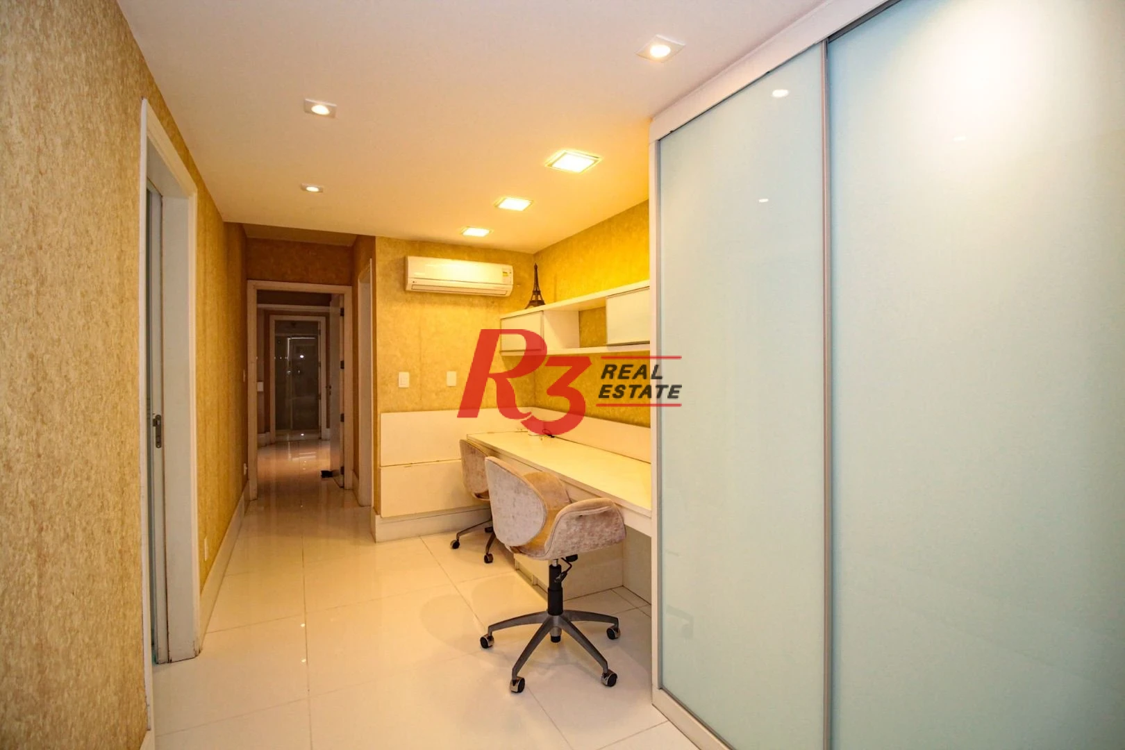 Apartamento com 4 dormitórios para alugar, 360 m² por R$ 37.500,00/mês - Gonzaga - Santos/SP