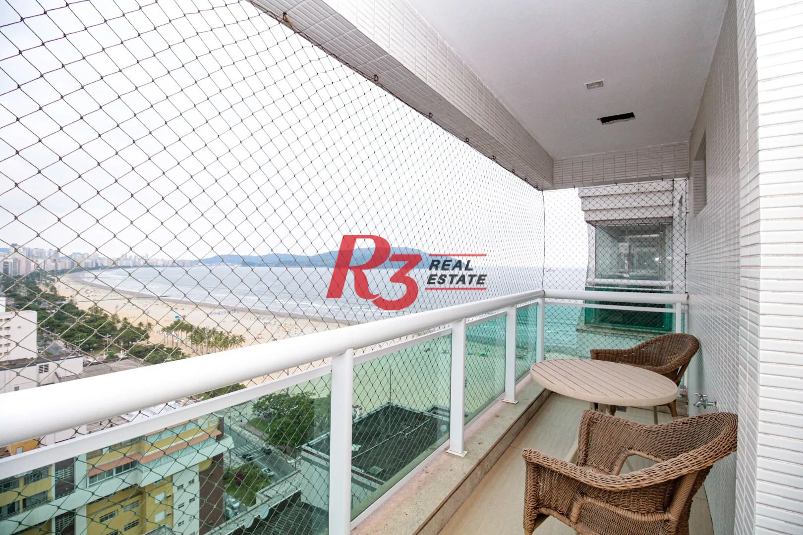 Apartamento com 4 dormitórios para alugar, 360 m² por R$ 37.500,00/mês - Gonzaga - Santos/SP
