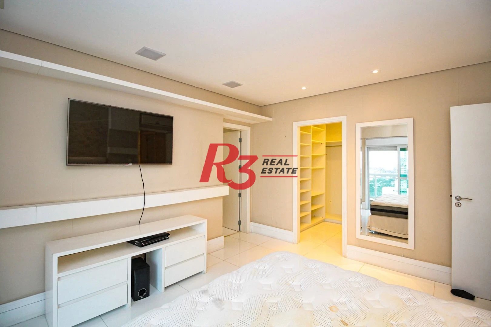 Apartamento com 4 dormitórios para alugar, 360 m² por R$ 37.500,00/mês - Gonzaga - Santos/SP