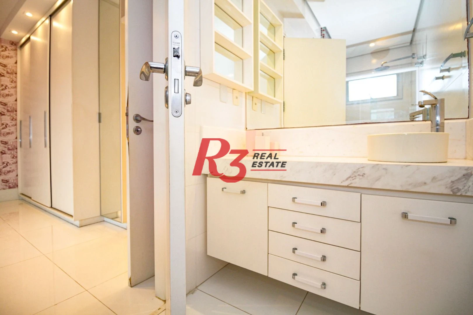 Apartamento com 4 dormitórios para alugar, 360 m² por R$ 37.500,00/mês - Gonzaga - Santos/SP