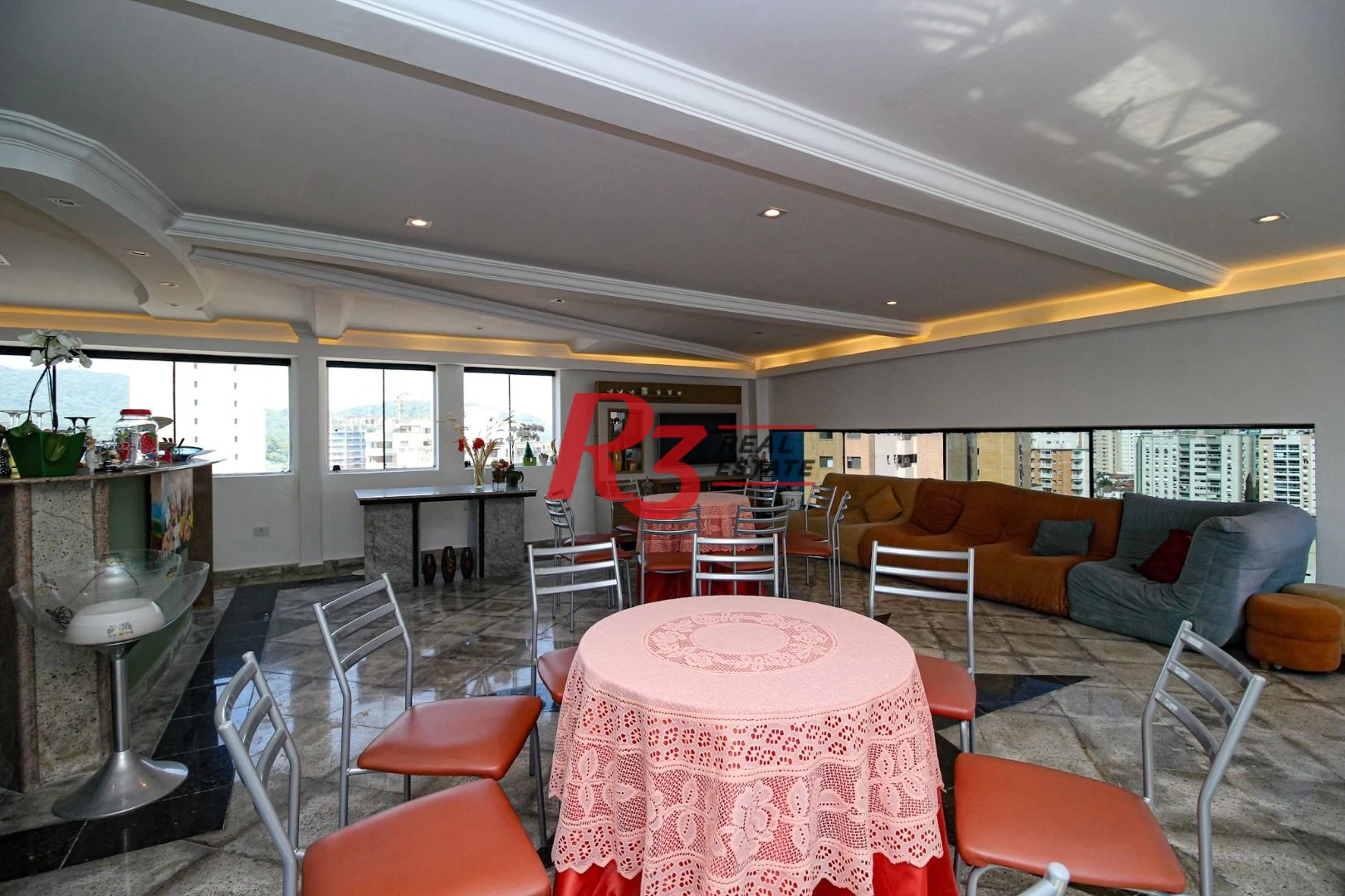 Cobertura com 4 dormitórios à venda, 392 m² por R$ 3.000.000,00 - Ponta da Praia - Santos/SP