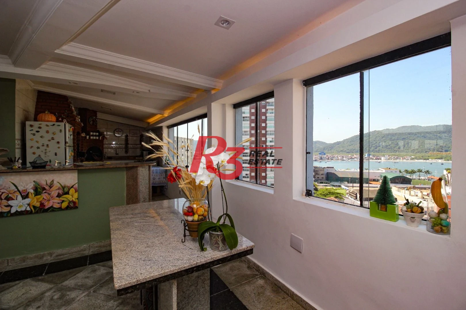 Cobertura com 4 dormitórios à venda, 392 m² por R$ 3.000.000,00 - Ponta da Praia - Santos/SP