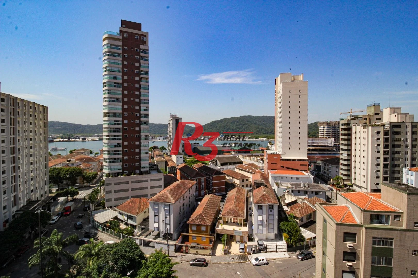 Cobertura com 4 dormitórios à venda, 392 m² por R$ 3.000.000,00 - Ponta da Praia - Santos/SP