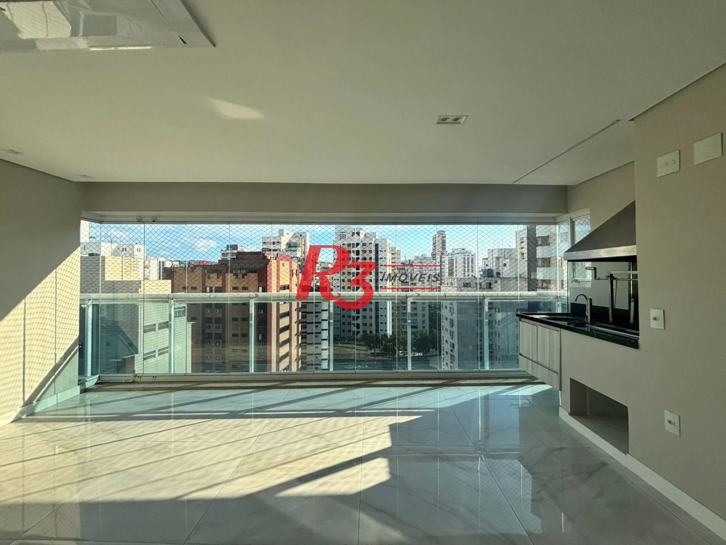 Apartamento com 3 dormitórios à venda, 143 m² por R$ 3.000.000,00 - Boqueirão - Santos/SP