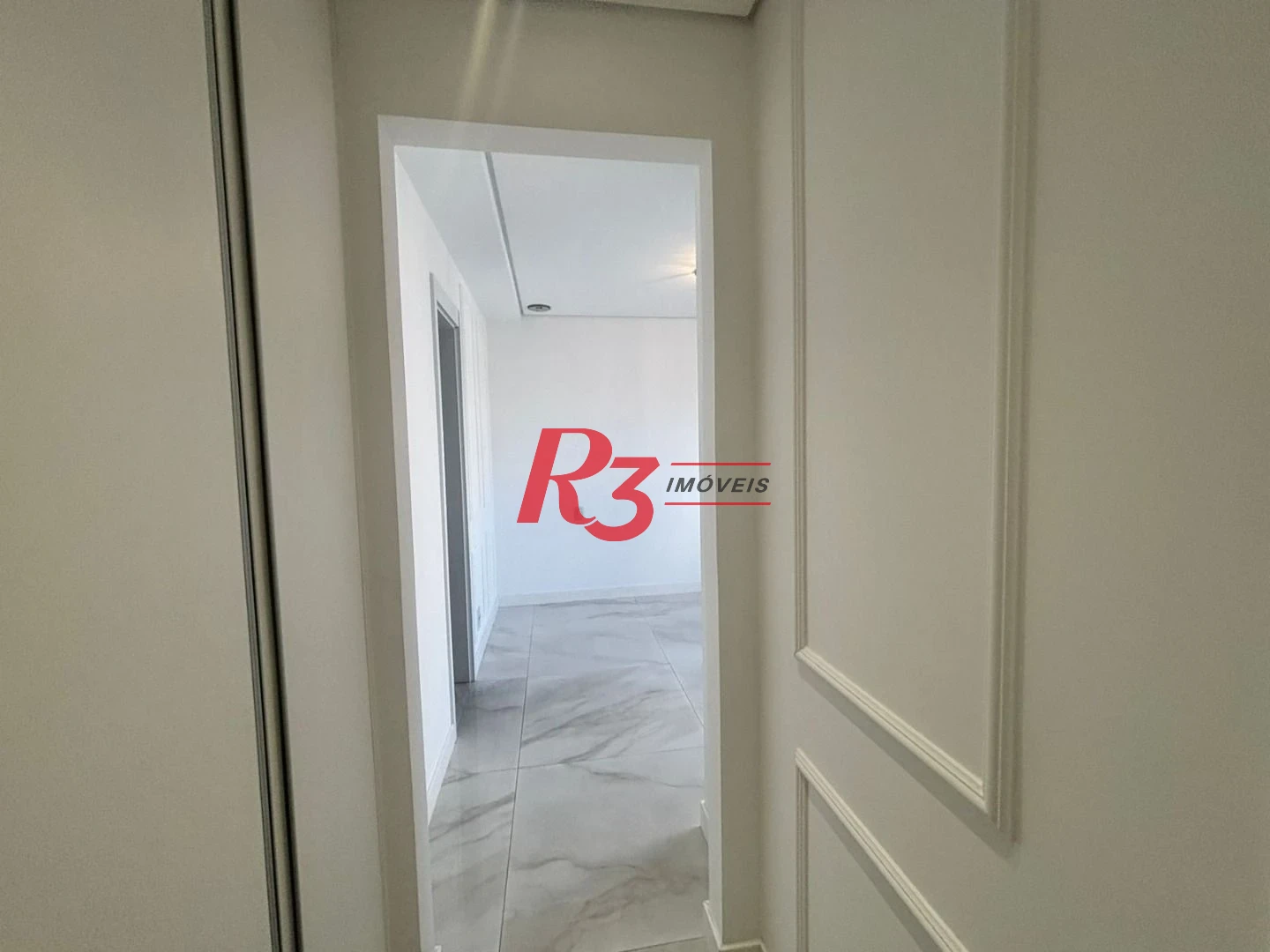 Apartamento com 3 dormitórios à venda, 143 m² por R$ 3.000.000,00 - Boqueirão - Santos/SP