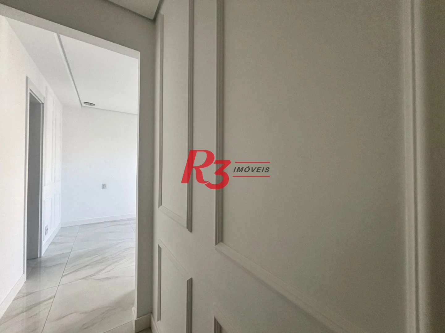 Apartamento com 3 dormitórios à venda, 143 m² por R$ 3.000.000,00 - Boqueirão - Santos/SP
