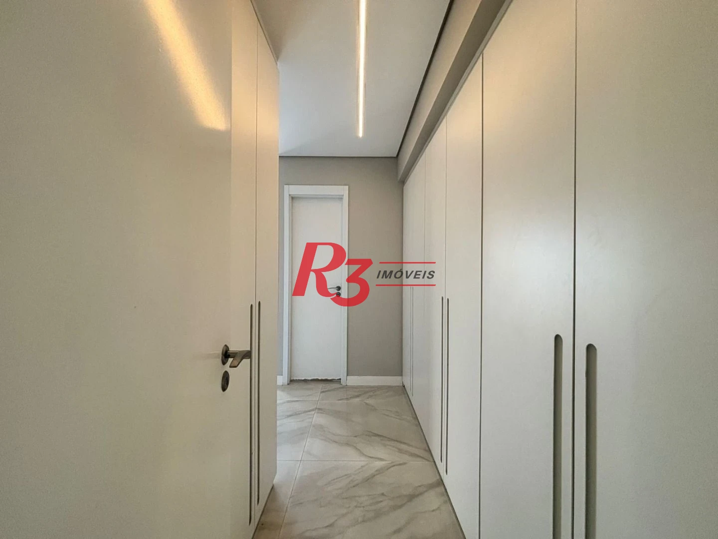 Apartamento com 3 dormitórios à venda, 143 m² por R$ 3.000.000,00 - Boqueirão - Santos/SP
