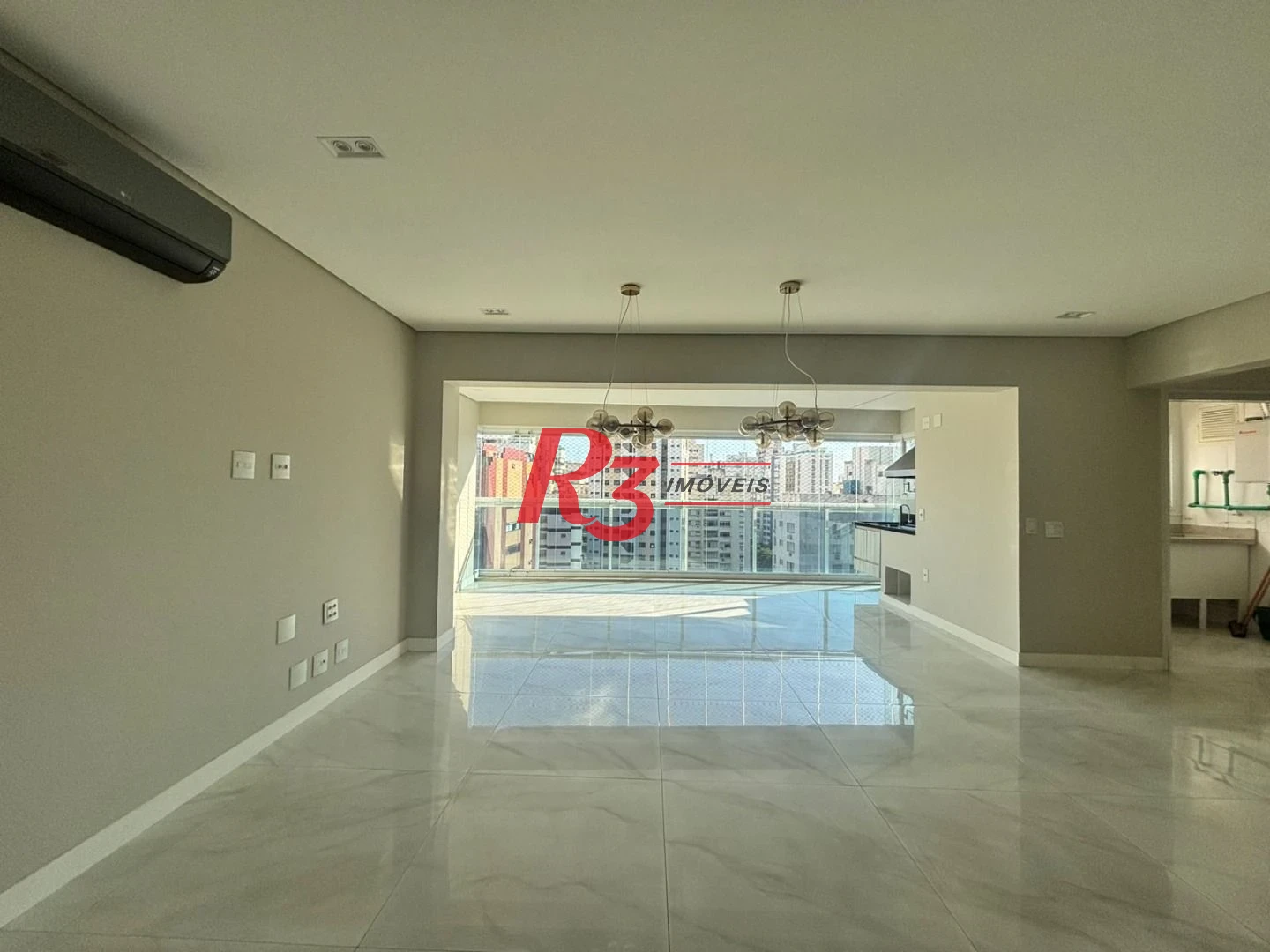 Apartamento com 3 dormitórios à venda, 143 m² por R$ 3.000.000,00 - Boqueirão - Santos/SP