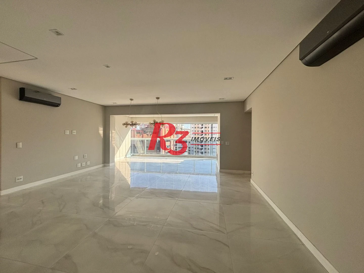 Apartamento com 3 dormitórios à venda, 143 m² por R$ 3.000.000,00 - Boqueirão - Santos/SP