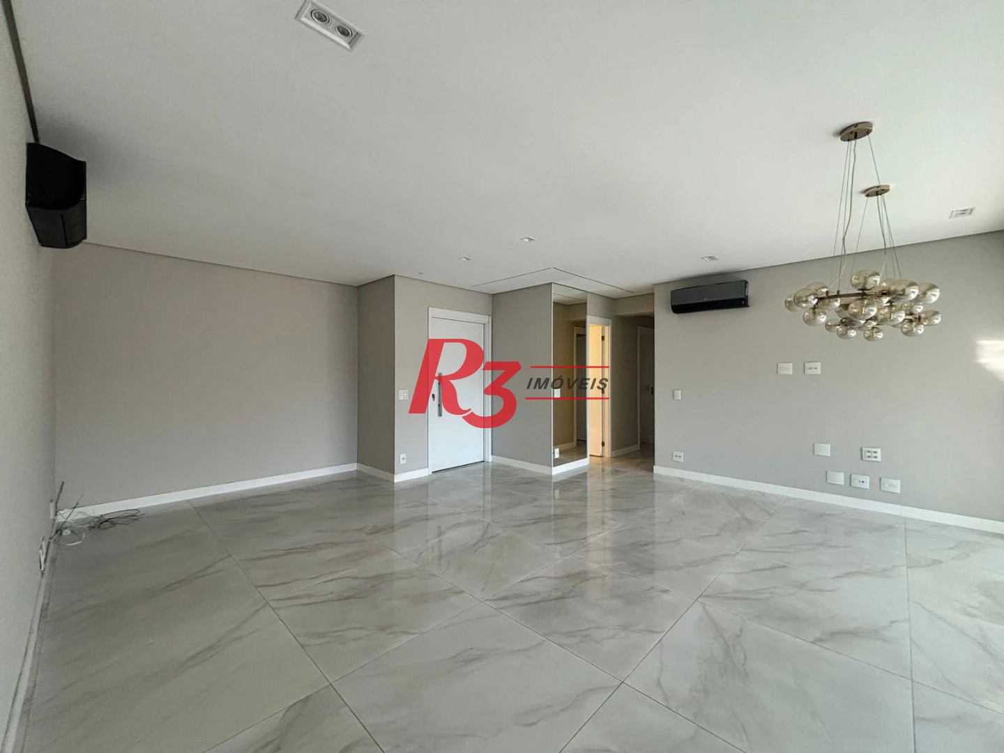 Apartamento com 3 dormitórios à venda, 143 m² por R$ 3.000.000,00 - Boqueirão - Santos/SP