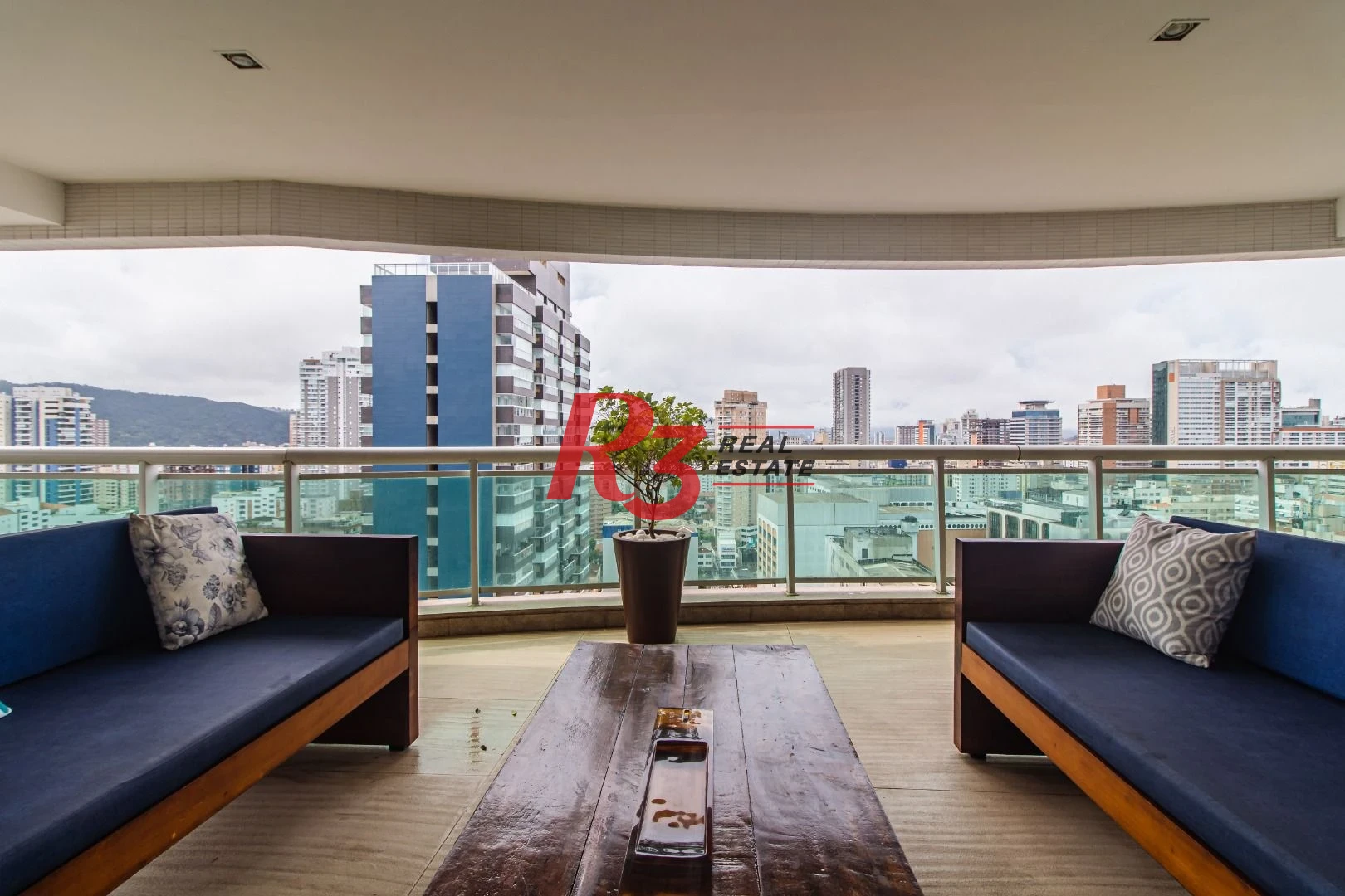 Apartamento com 4 dormitórios, 360 m² - venda ou aluguel - Gonzaga - Santos/SP