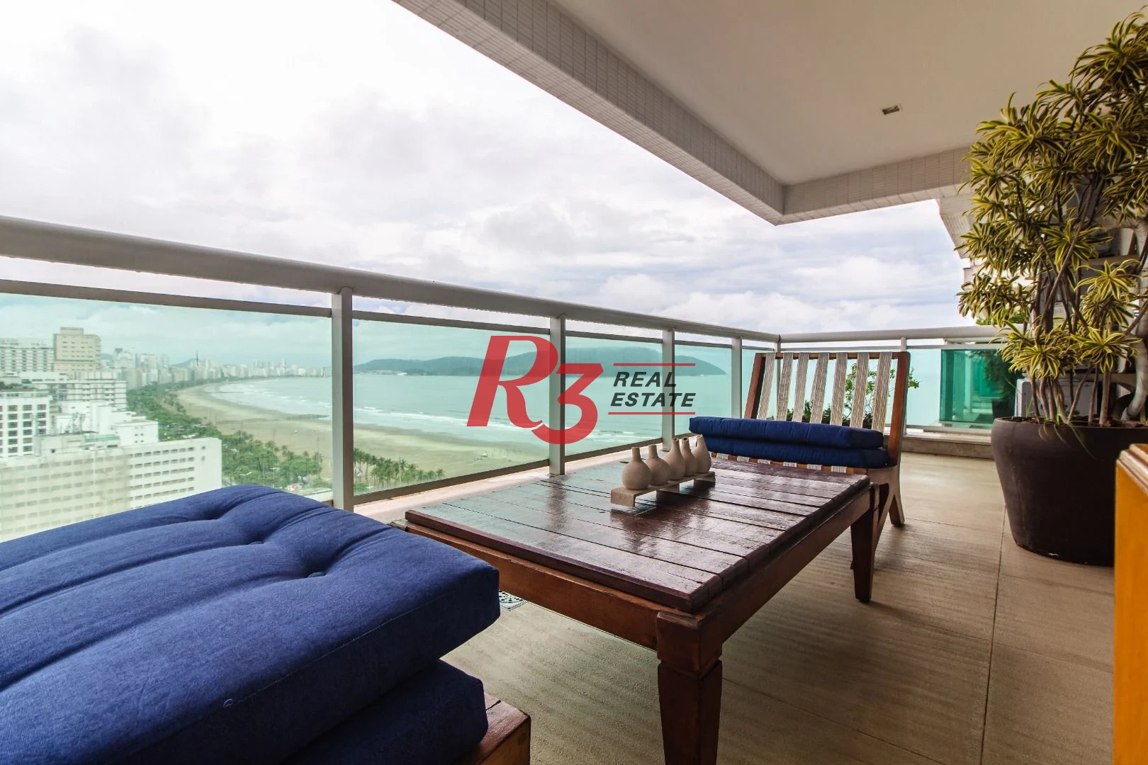 Apartamento com 4 dormitórios, 360 m² - venda ou aluguel - Gonzaga - Santos/SP