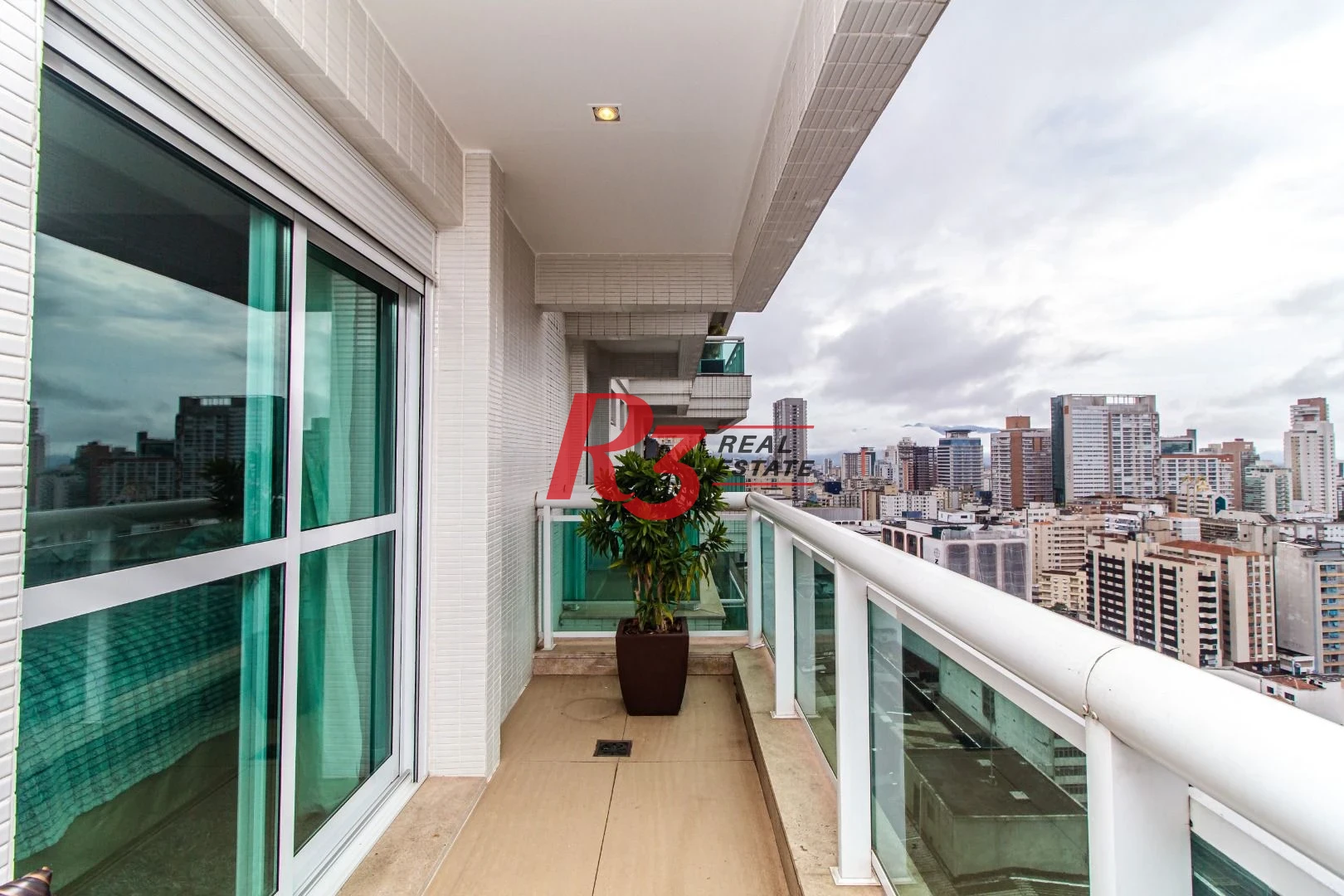 Apartamento com 4 dormitórios, 360 m² - venda ou aluguel - Gonzaga - Santos/SP