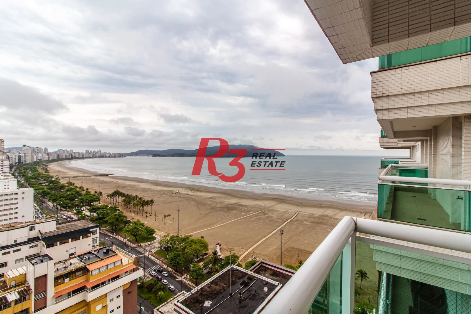 Apartamento com 4 dormitórios, 360 m² - venda ou aluguel - Gonzaga - Santos/SP
