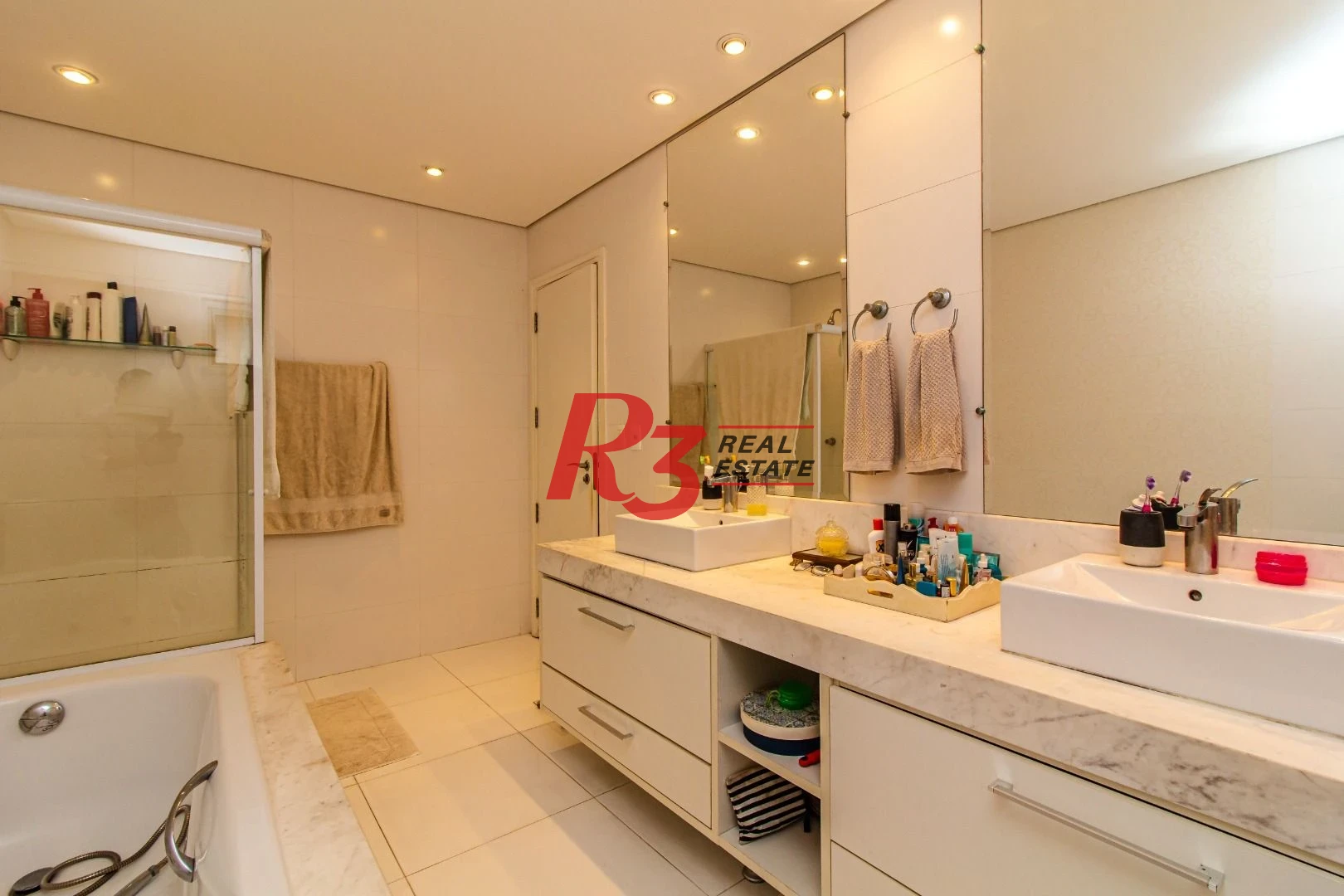 Apartamento com 4 dormitórios, 360 m² - venda ou aluguel - Gonzaga - Santos/SP