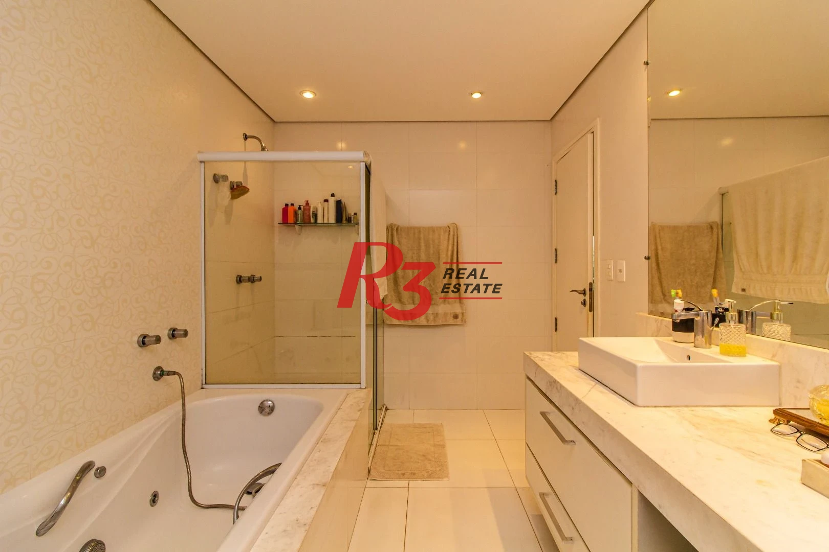 Apartamento com 4 dormitórios, 360 m² - venda ou aluguel - Gonzaga - Santos/SP