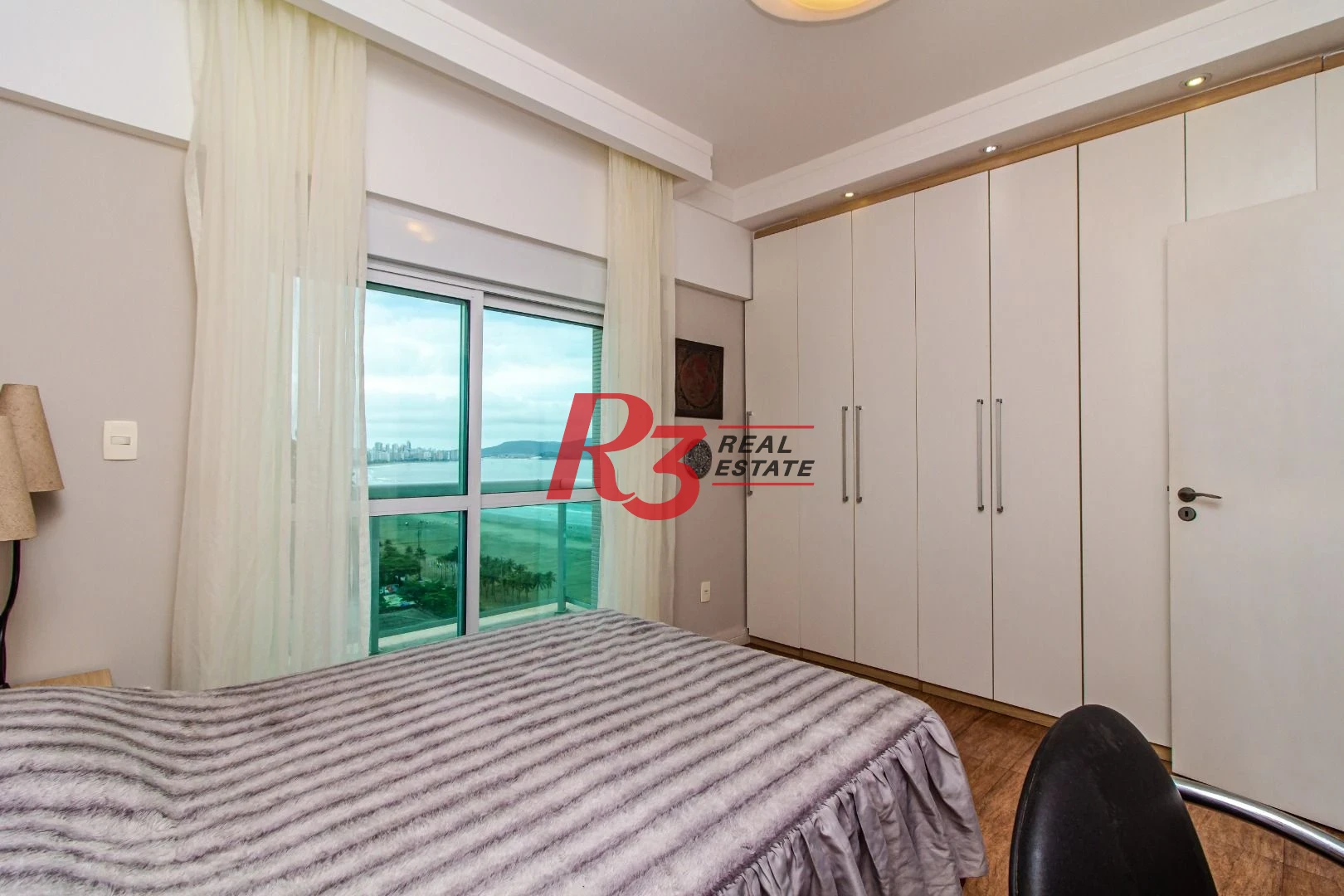 Apartamento com 4 dormitórios, 360 m² - venda ou aluguel - Gonzaga - Santos/SP