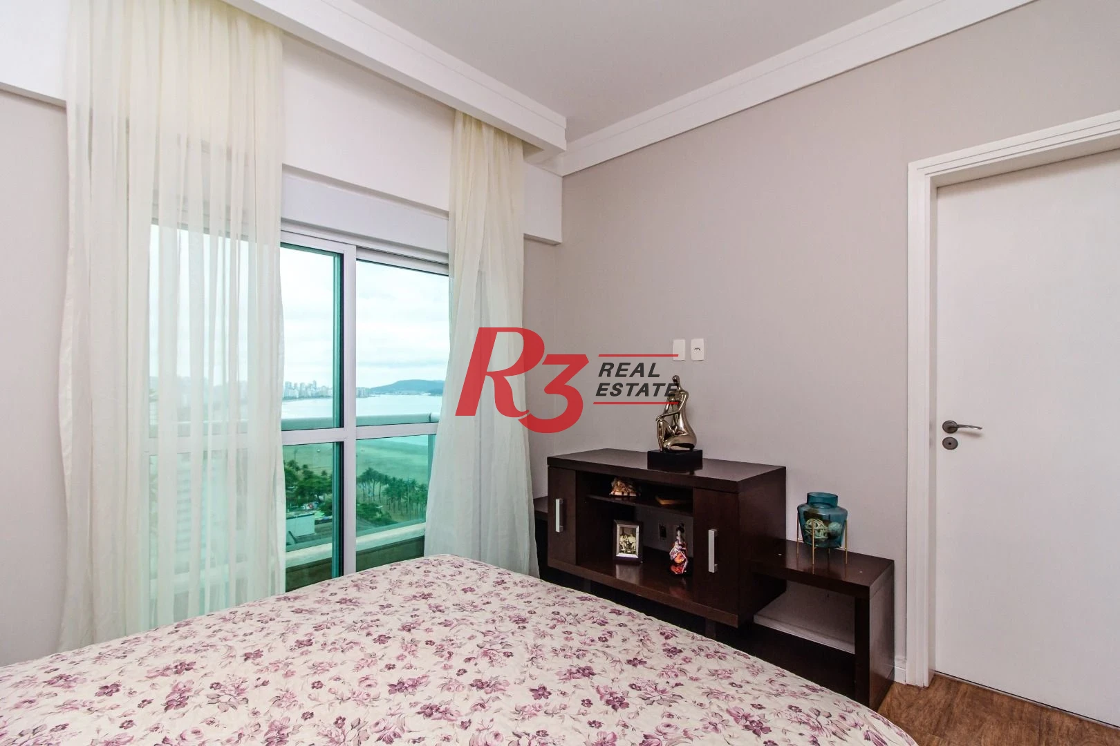 Apartamento com 4 dormitórios, 360 m² - venda ou aluguel - Gonzaga - Santos/SP