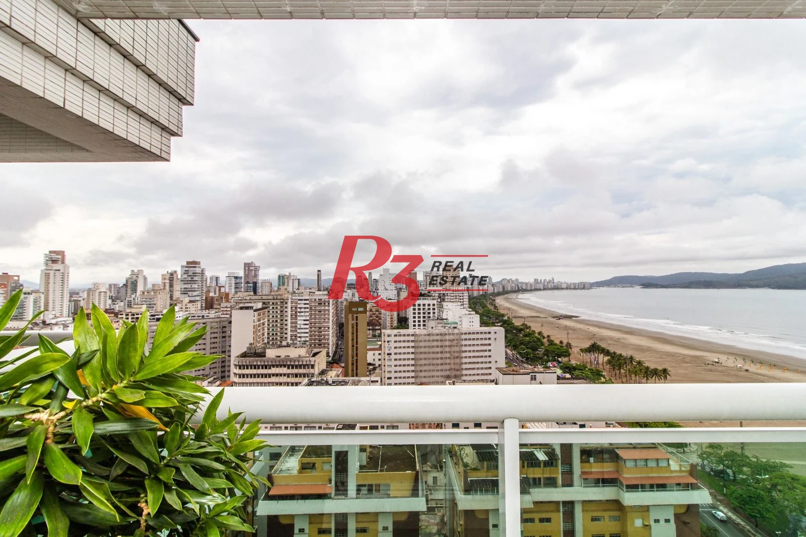 Apartamento com 4 dormitórios, 360 m² - venda ou aluguel - Gonzaga - Santos/SP
