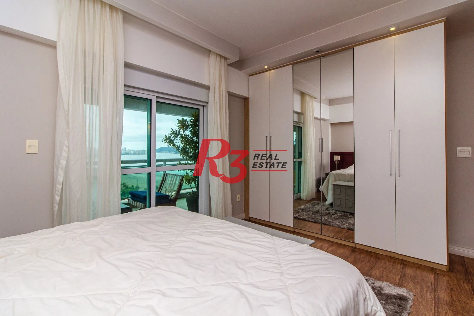 Apartamento com 4 dormitórios, 360 m² - venda ou aluguel - Gonzaga - Santos/SP