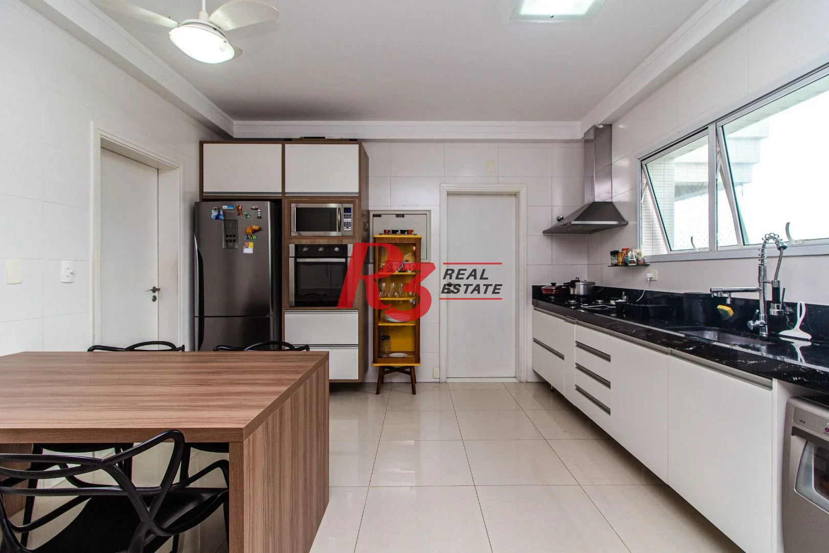 Apartamento com 4 dormitórios, 360 m² - venda ou aluguel - Gonzaga - Santos/SP