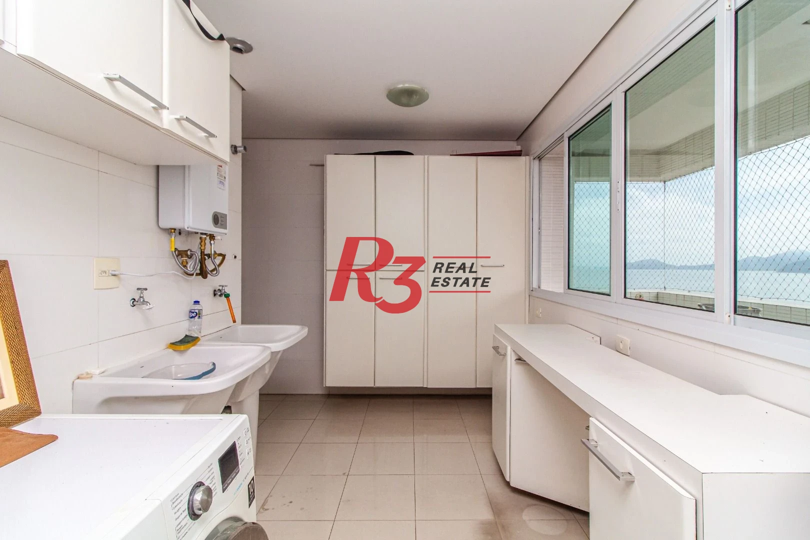 Apartamento com 4 dormitórios, 360 m² - venda ou aluguel - Gonzaga - Santos/SP