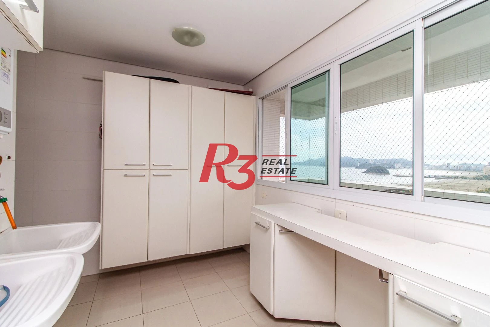 Apartamento com 4 dormitórios, 360 m² - venda ou aluguel - Gonzaga - Santos/SP