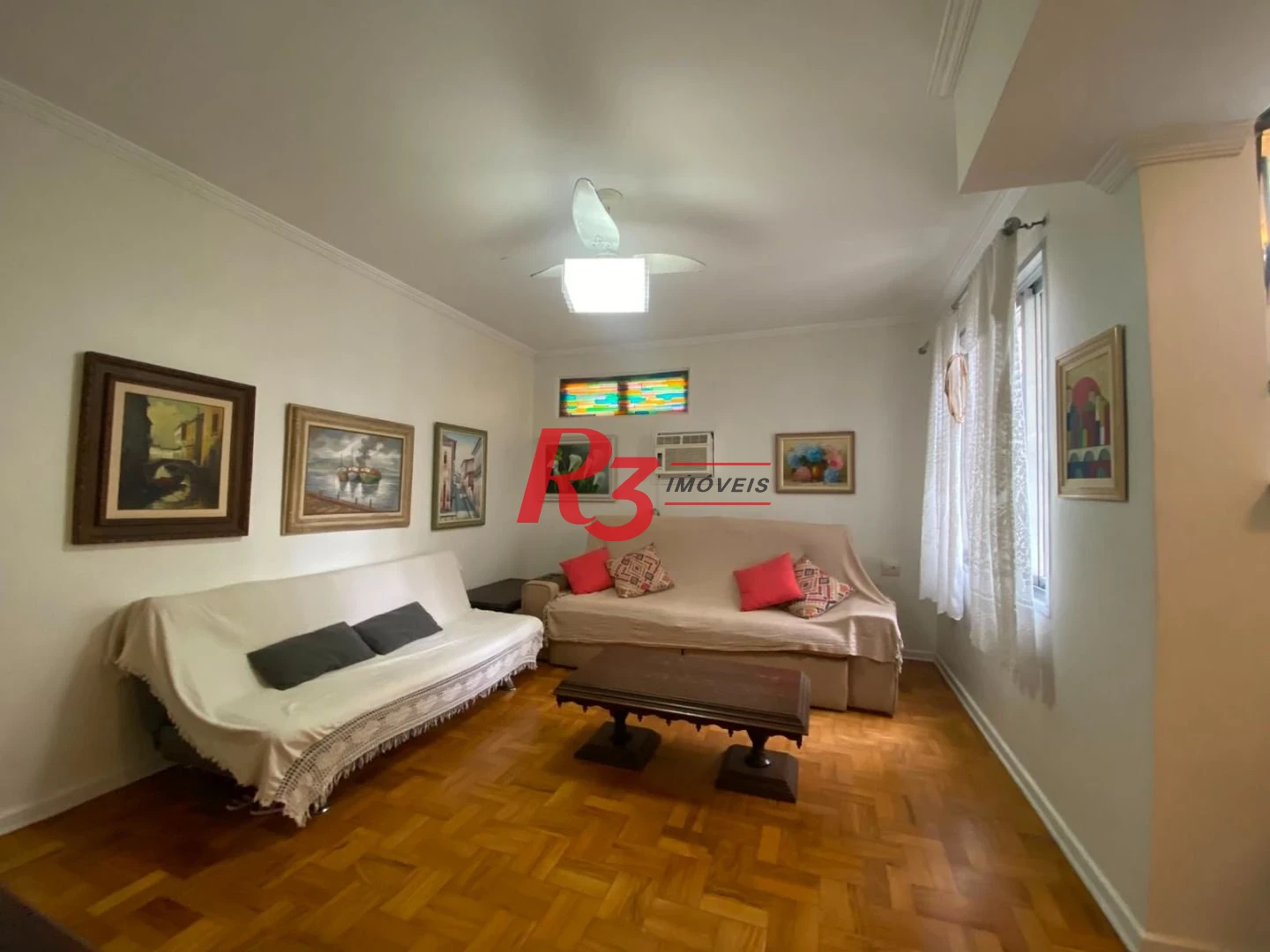 Apartamento com 2 dormitórios à venda, 84 m² por R$ 572.000,00 - Gonzaga - Santos/SP