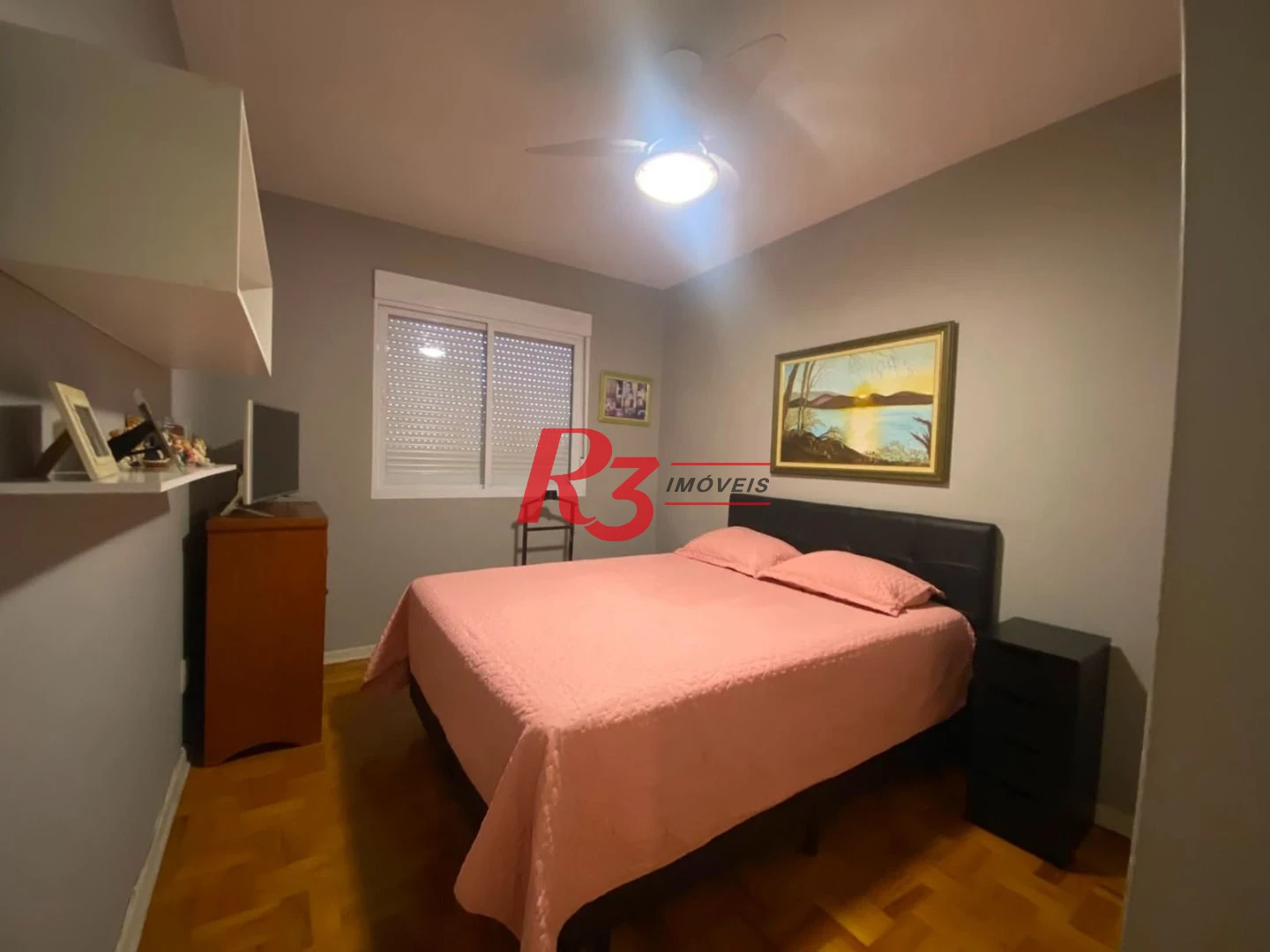 Apartamento com 2 dormitórios à venda, 84 m² por R$ 572.000,00 - Gonzaga - Santos/SP