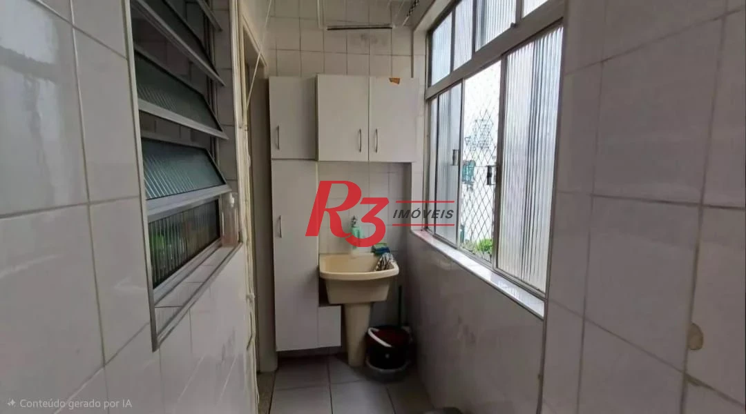 Apartamento com 2 dormitórios à venda, 84 m² por R$ 572.000,00 - Gonzaga - Santos/SP