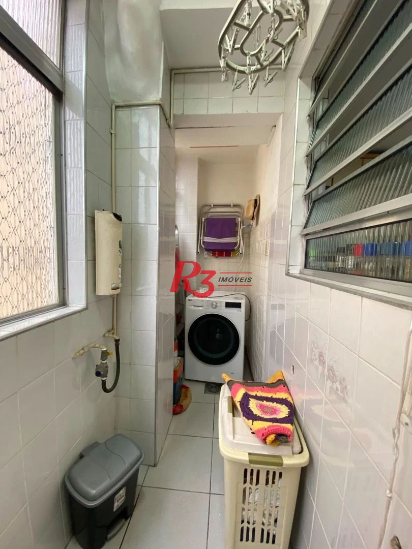 Apartamento com 2 dormitórios à venda, 84 m² por R$ 572.000,00 - Gonzaga - Santos/SP