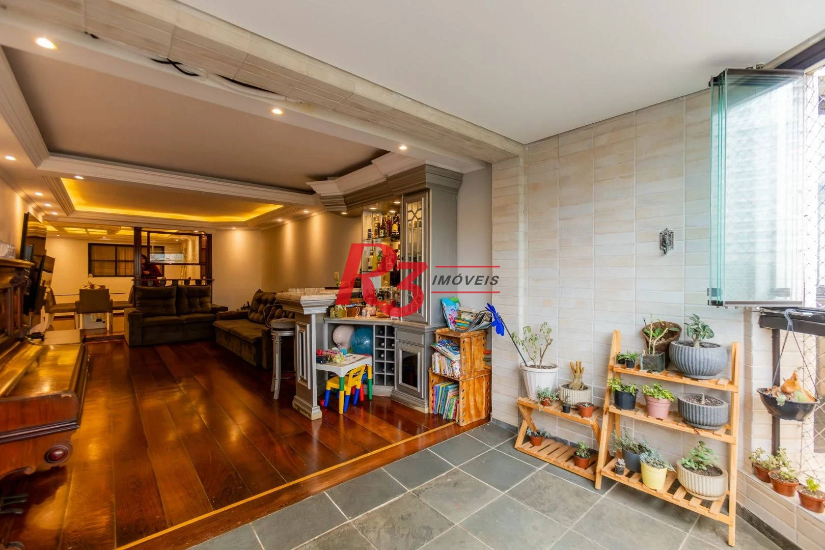 Apartamento com 4 dormitórios à venda, 221 m² por R$ 1.300.000,00 - Ponta da Praia - Santos/SP