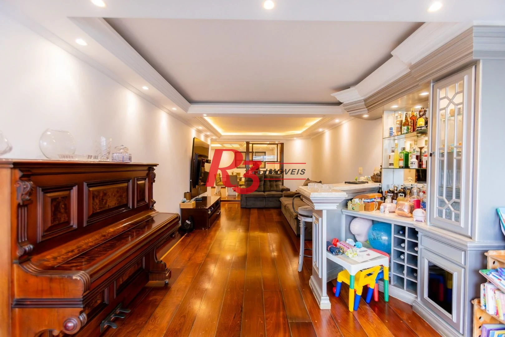 Apartamento com 4 dormitórios à venda, 221 m² por R$ 1.300.000,00 - Ponta da Praia - Santos/SP