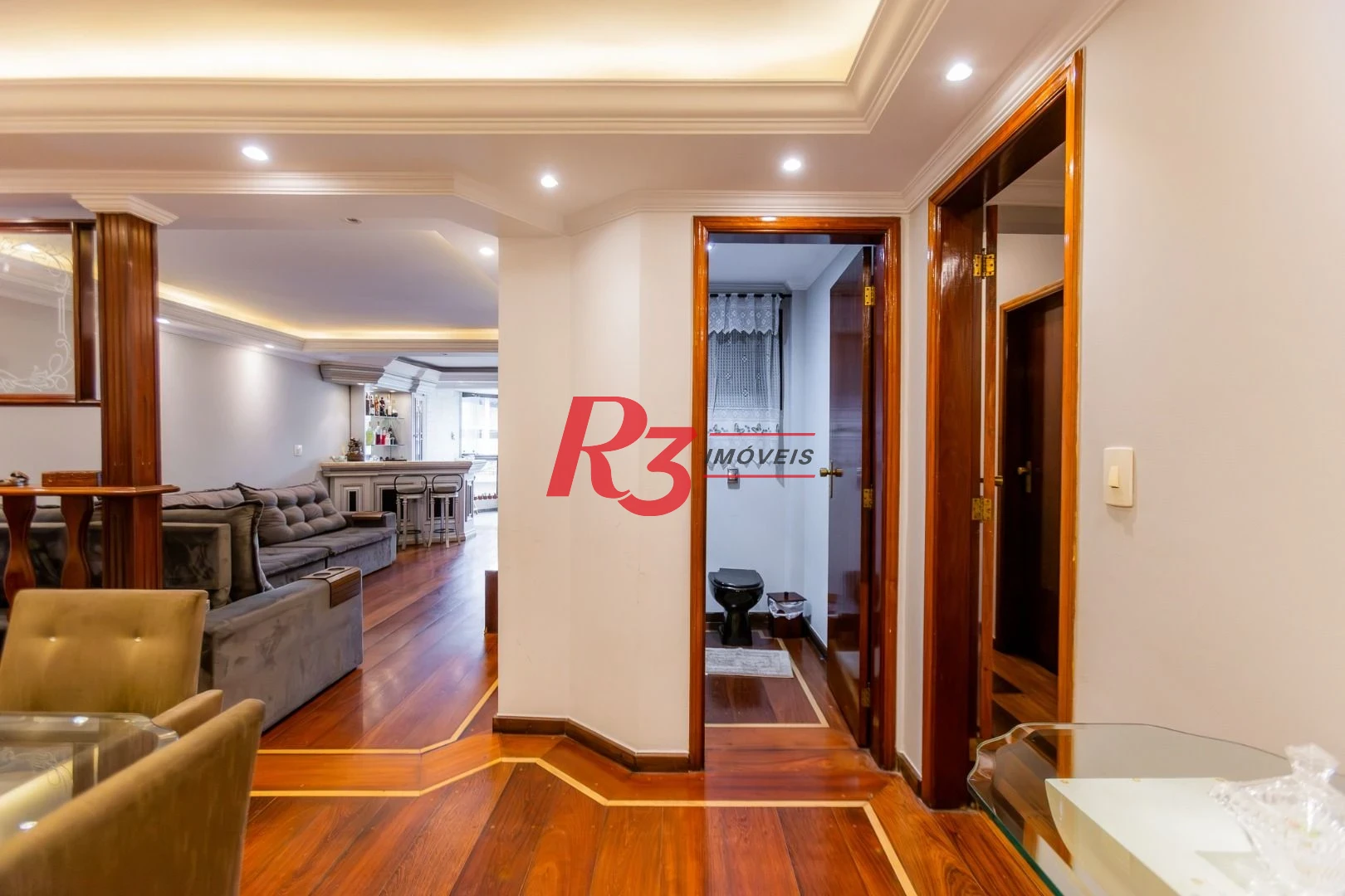 Apartamento com 4 dormitórios à venda, 221 m² por R$ 1.300.000,00 - Ponta da Praia - Santos/SP