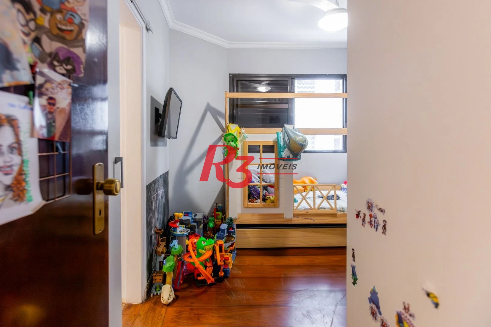 Apartamento com 4 dormitórios à venda, 221 m² por R$ 1.300.000,00 - Ponta da Praia - Santos/SP