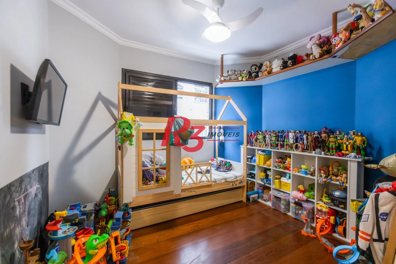 Apartamento com 4 dormitórios à venda, 221 m² por R$ 1.300.000,00 - Ponta da Praia - Santos/SP