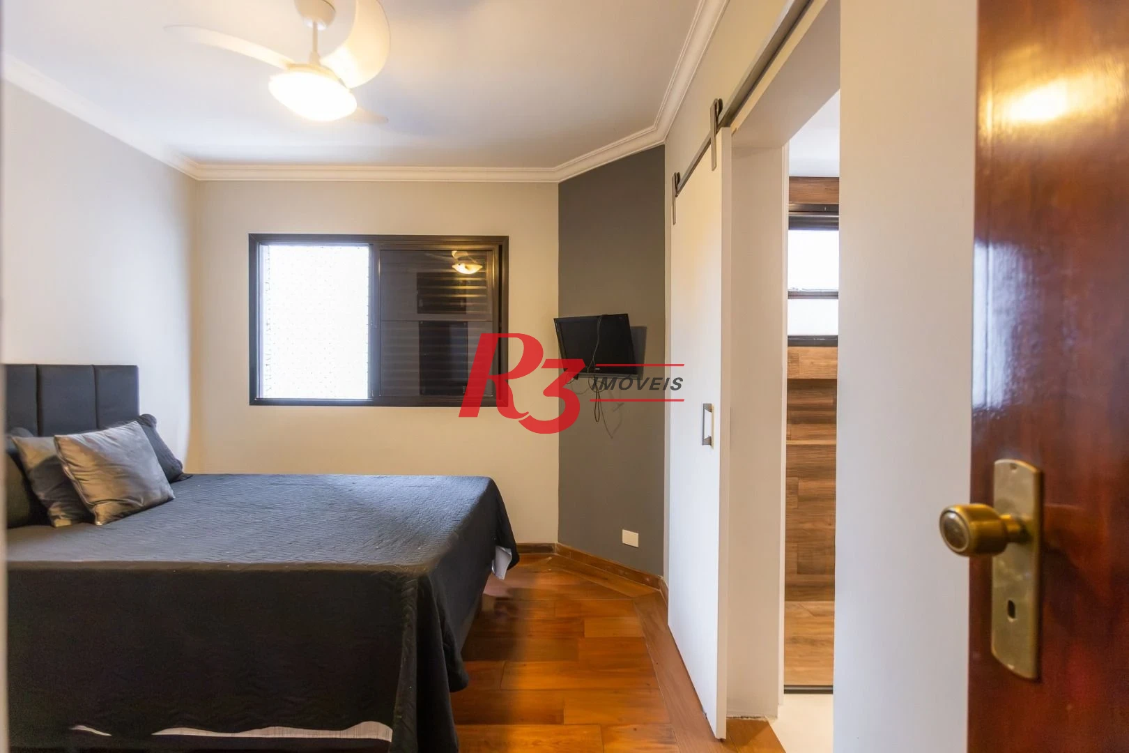 Apartamento com 4 dormitórios à venda, 221 m² por R$ 1.300.000,00 - Ponta da Praia - Santos/SP