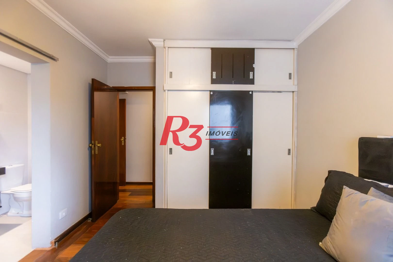 Apartamento com 4 dormitórios à venda, 221 m² por R$ 1.300.000,00 - Ponta da Praia - Santos/SP