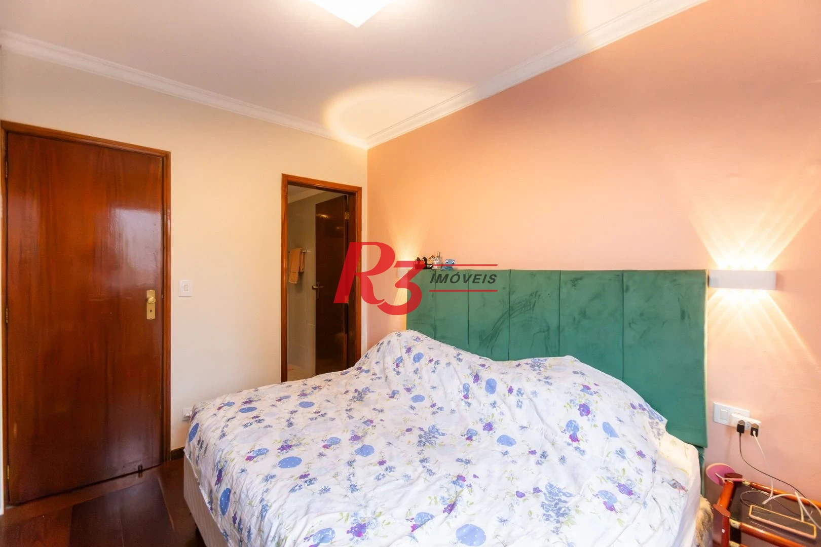 Apartamento com 4 dormitórios à venda, 221 m² por R$ 1.300.000,00 - Ponta da Praia - Santos/SP