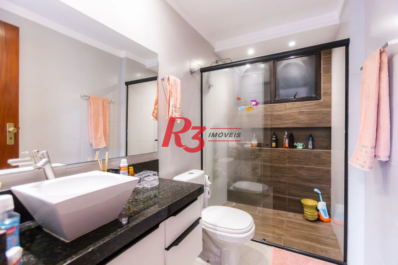 Apartamento com 4 dormitórios à venda, 221 m² por R$ 1.300.000,00 - Ponta da Praia - Santos/SP
