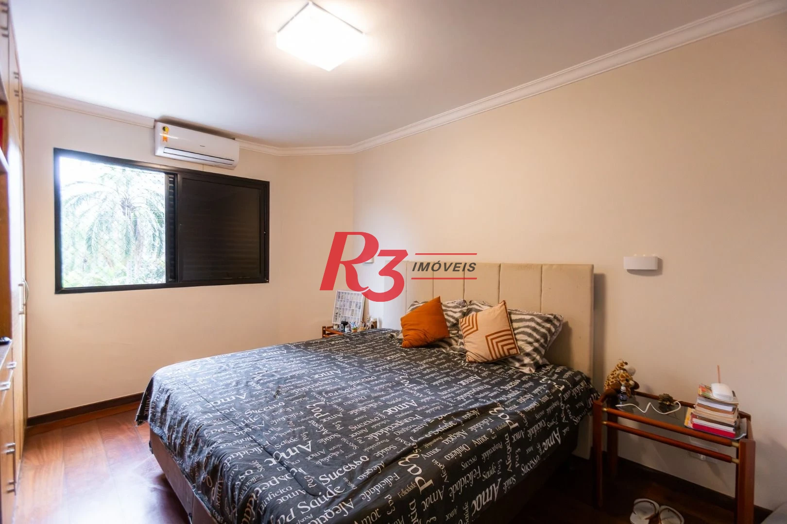 Apartamento com 4 dormitórios à venda, 221 m² por R$ 1.300.000,00 - Ponta da Praia - Santos/SP