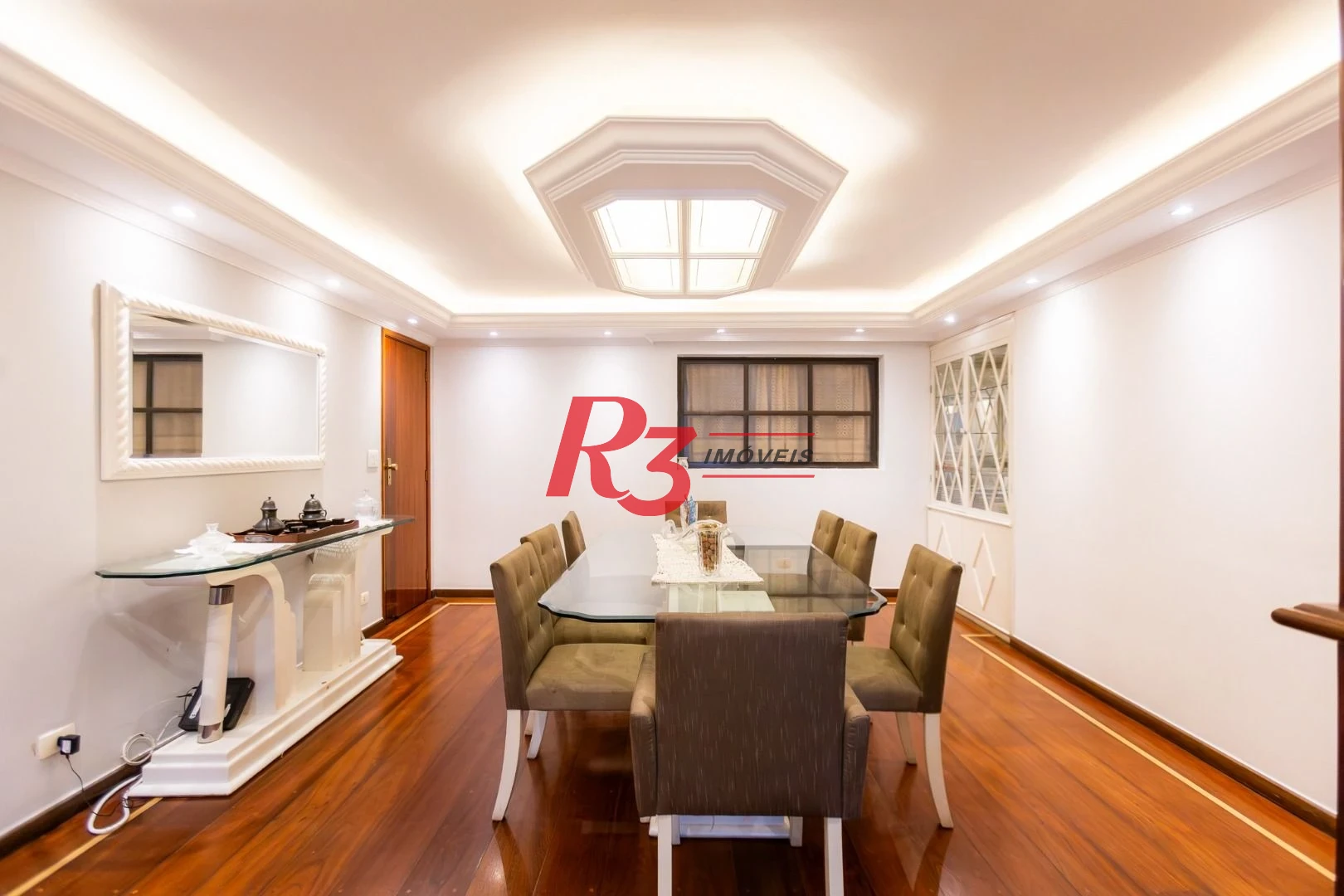 Apartamento com 4 dormitórios à venda, 221 m² por R$ 1.300.000,00 - Ponta da Praia - Santos/SP