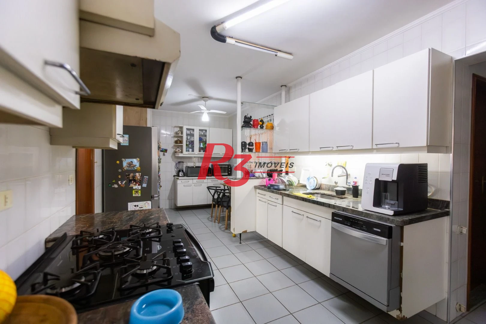 Apartamento com 4 dormitórios à venda, 221 m² por R$ 1.300.000,00 - Ponta da Praia - Santos/SP