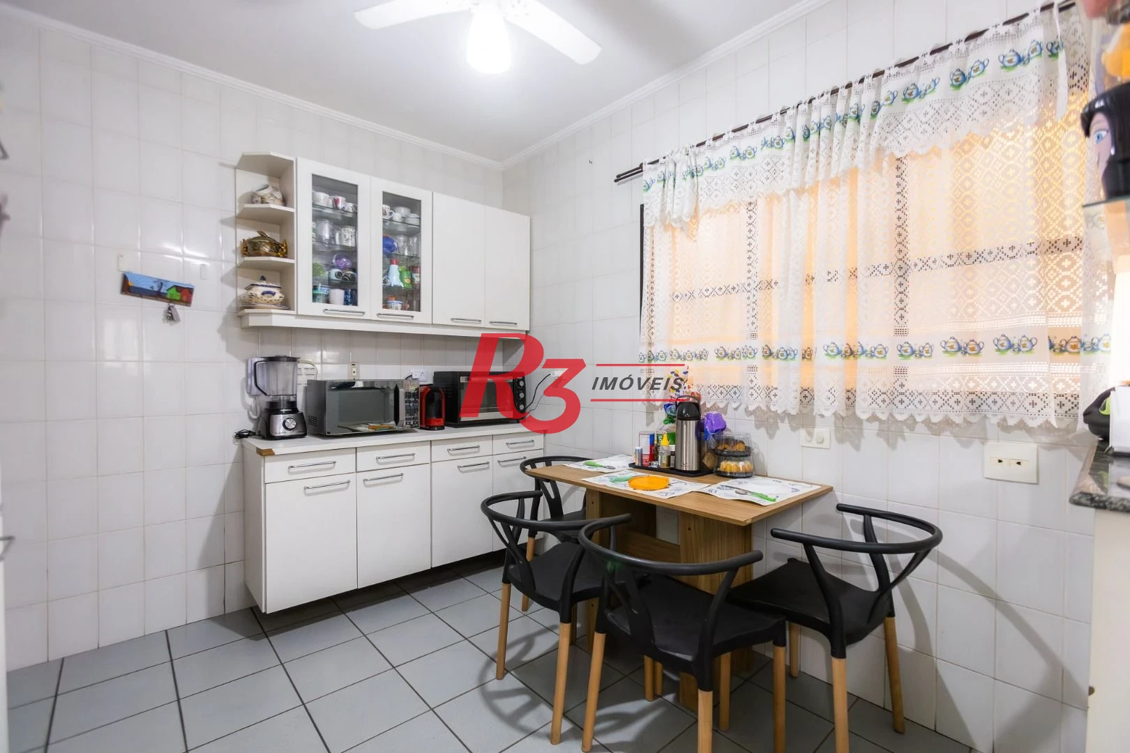 Apartamento com 4 dormitórios à venda, 221 m² por R$ 1.300.000,00 - Ponta da Praia - Santos/SP