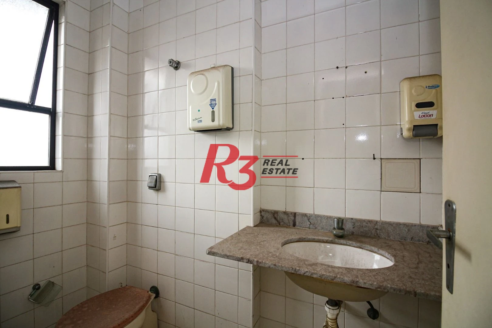 Sala à venda, 122 m² por R$ 800.000,00 - Gonzaga - Santos/SP